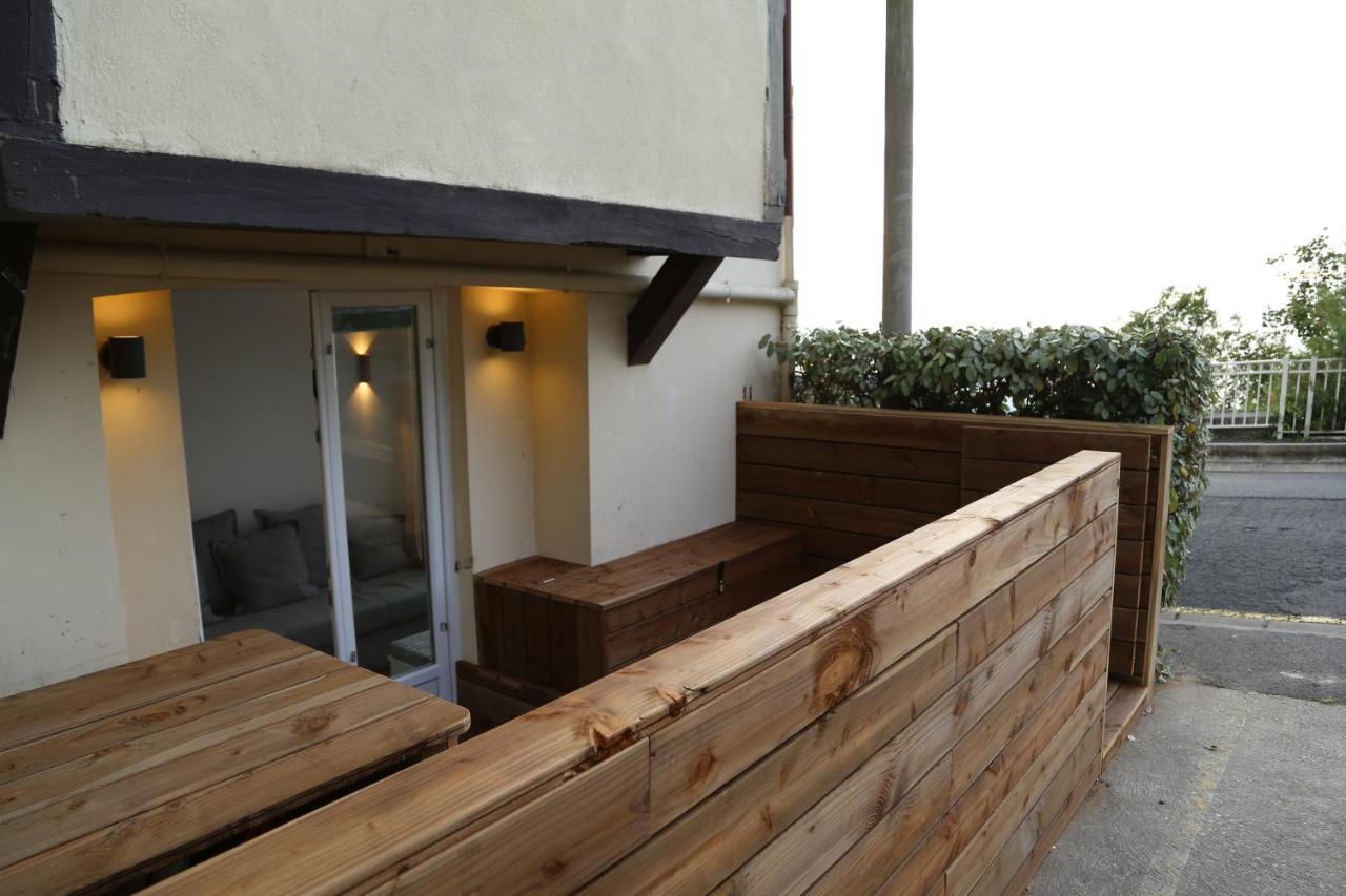 Appartement Face Mer Avec Terrasse Et Parking Trouville-sur-Mer Ngoại thất bức ảnh